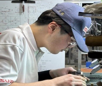 Competition scene in the machine assembly section, where the Silver Prize was awarded.