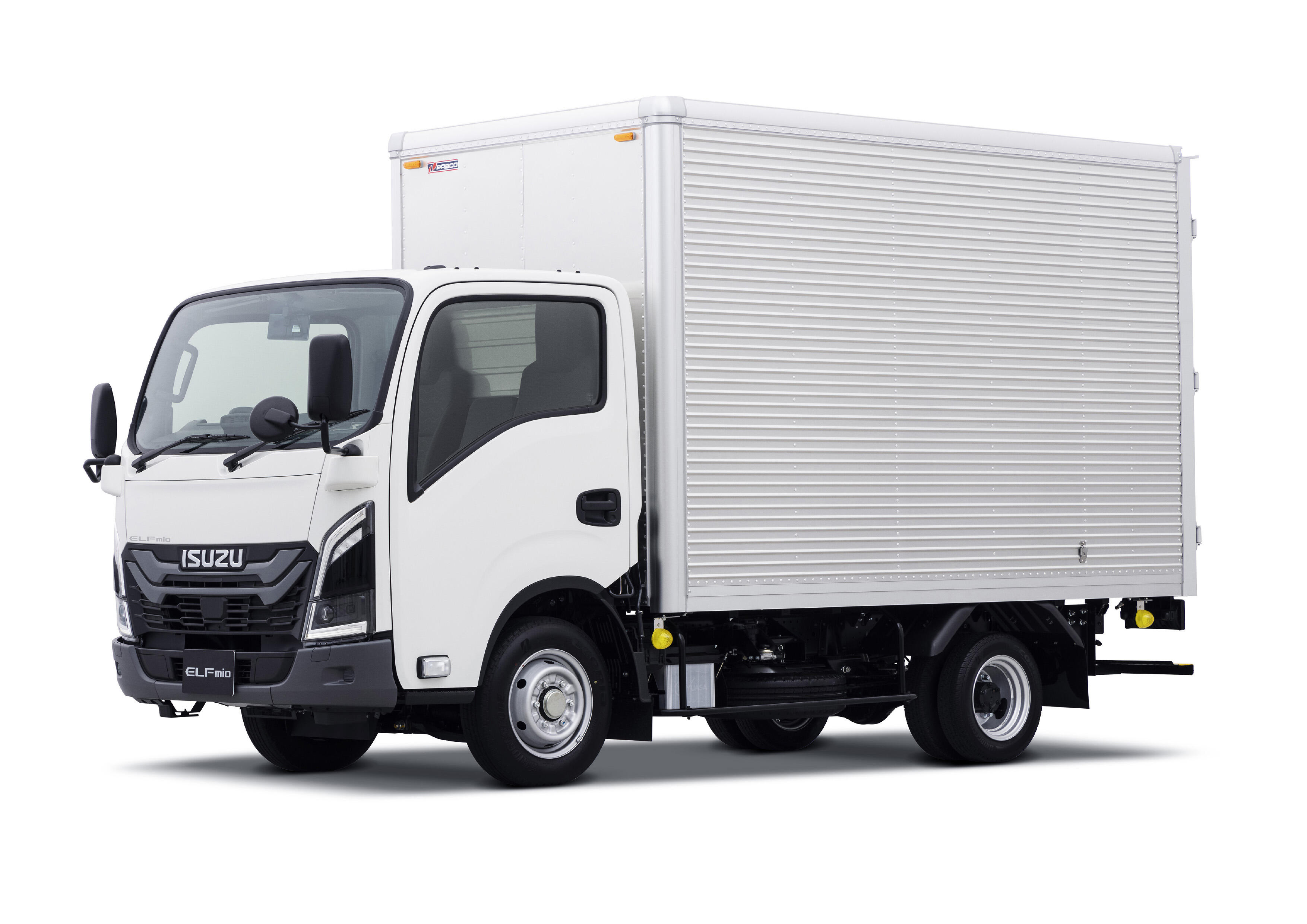 いすゞ、国内唯一の普通自動車免許対応の小型ディーゼルトラック