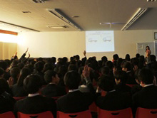 "Isuzu Work Introduction" Activity Held at Shinagawa Gakuen